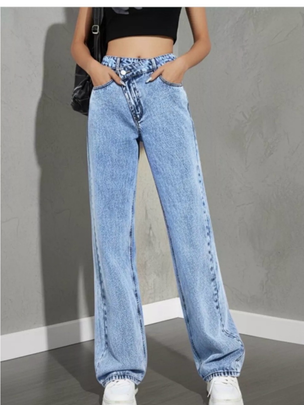 #198 DENIM ASYMMETRICAL ZIPPER JEANS